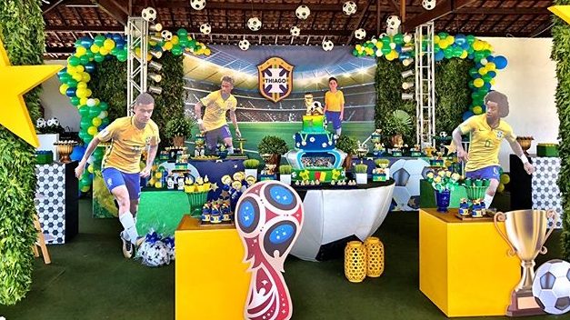 Clima de Copa para os 10 anos do Thiago