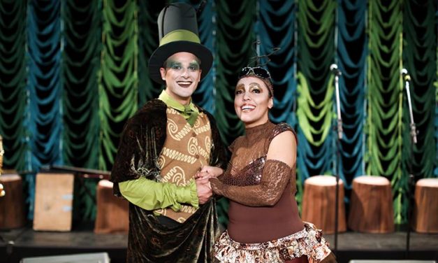 A Cigarra e a Formiga nas férias do Teatro Celina Queiroz
