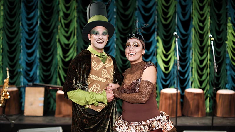 A Cigarra e a Formiga nas férias do Teatro Celina Queiroz