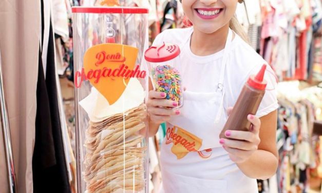 Dona Chegadinha é sucesso nas festas