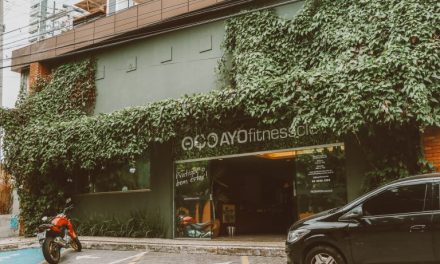 AYO Fitness Club promove programação com vivências sensoriais e roda de música para crianças