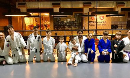 Jiu-Jitsu auxilia no desenvolvimento cognitivo e corporal de crianças