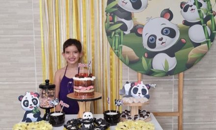 Pandas na festa da Manu