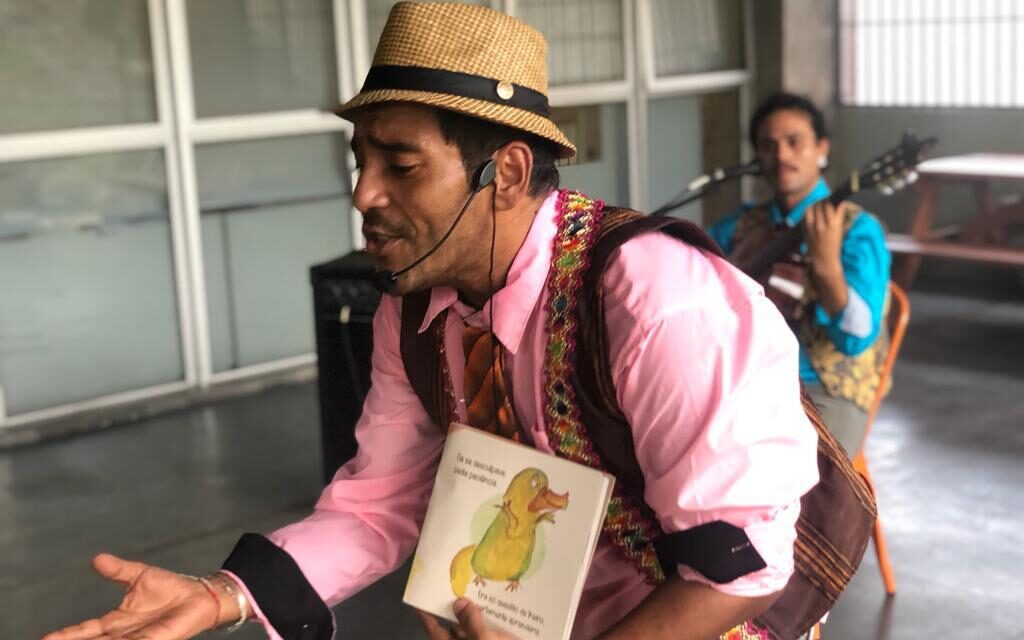 Sesc realiza programação de literatura gratuita em bibliotecas comunitárias de Fortaleza