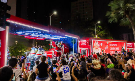 Beach Park dá início à temporada de Natal com a chegada da Caravana Coca-Cola